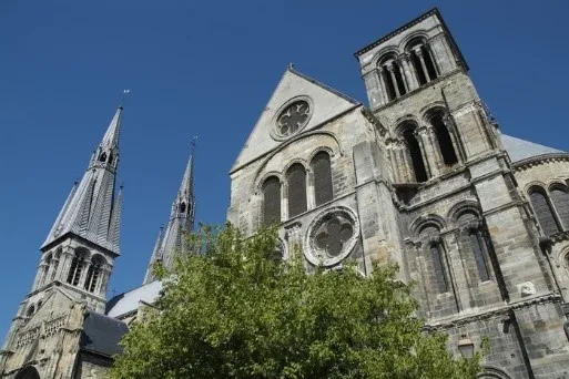 Collégiale Notre-Dame-En-Vaux  Rue de Vaux (Scolaire)